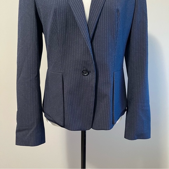 HUGO Hugo Boss Regular Fit Single Breasted Midnight Blue Pinstripe Blazer - Picture 3 of 14